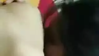 جلسة مص قضيب مزدوجة مثلية وجلسة لعق مهبل مكثفة