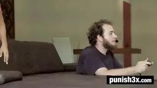 جلسة ناك ساخنة: زوجة ساخنة وأخو الزوج في فعل إباحي