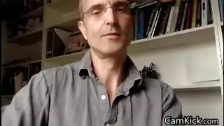 الوثن القدم زوجة في الثلاثية حامل