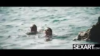 الشقراء تأخذ تلقين عنيف بالقضيب