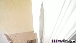 مص القضيب يترك علامات أحمر الشفاه على قضيبي المنتصب