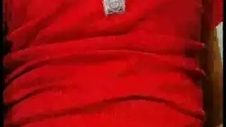 ميلف ناضجة تُهيمن عليها في مشهد إباحي