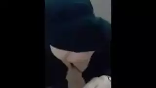 تسريب كاميرا خفية: أم مصرية تأخذ زب الفحل الأسود