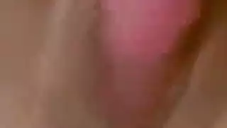مشهد تقبيل سحاقي مثير
