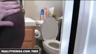 مشهد إكس إكس إكس: اختراق فرج داكن