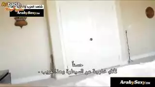 شهوة عائلية: أخت مثيرة تمارس جنس شرجي قاسٍ