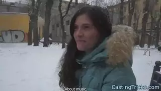 مشاهد صريحة مع نساء مثيرات وفحول ممتلىء