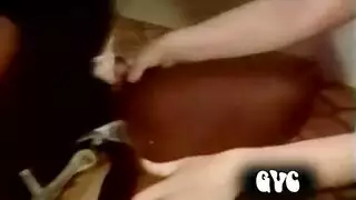 خطايا حلوة مع صديقتها المفضلة