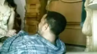 سكس إكس إكس إكس في المكتب: شاب مصري يملأ فتحات زميلته