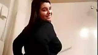 فعل صريح مع امرأة ممتلئة الجسم