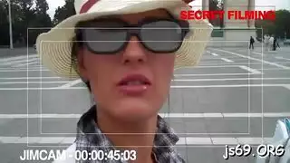 سمراء لا تشبع تأخذ شرجاً من مدربها الشخصي في مشهد إباحي صريح