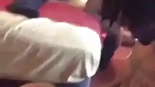 ثلاثة أقلام سوداء في وحل متحولين جنسياً