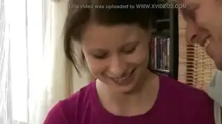 الشباب لادبي القرنية يلعق ثقوبين في الأخدود