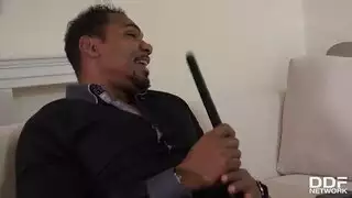 توأم أودري نوير لا تستطيع الانتظار وتحتاج للقضيب فوراً