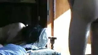 البن الغنى يسسد ديوان أمه