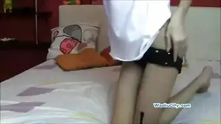 دولورس: مراهقة صغيرة تستمني مثل نجم إباحي طوال اليوم
