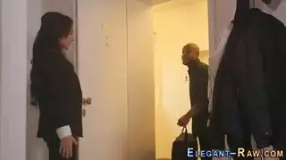 قطرة فاخرة على فرجها المستعد