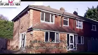 عنوان خاطئ وفتحة صحيحة: توصيل الزهور يتحول إلى بورن هاردكور