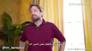 لقطة القذف تنتهي على ثدييها الكبيرين مص من منظور الرجل