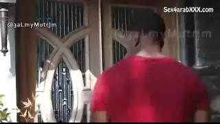 مراهقة تفعل أي شيء من أجل المال مع عمها