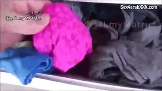الكاميرا المخفية تلتقط أمي تستمني