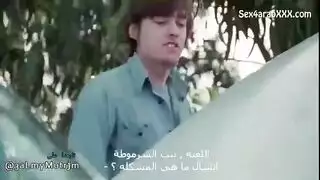 الجمال النائم يستيقظ لمشهد إباحي صريح