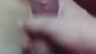 انيكيني بقوة أكثر تئن لشاب بحجم صغير
