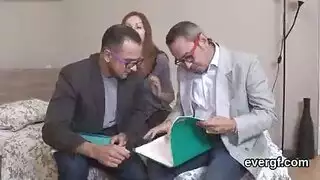شراميط تتناك في البار