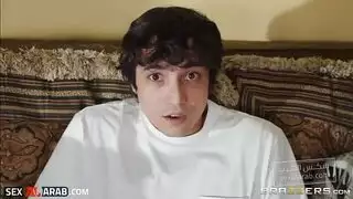 جنس مترجم مع أم مثيرة ذات حلمات كبيرة