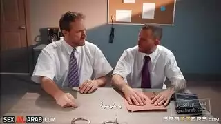 صائدة الخونة سكس مترجم