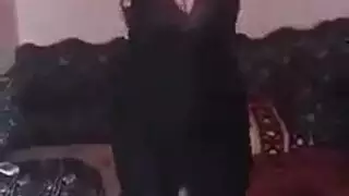 رقصة تؤدي للجنس مشهد إباحي صريح