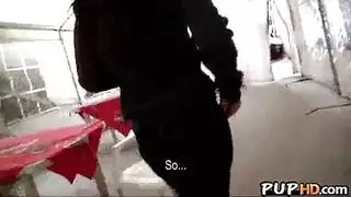 شاب ينيك بنت ويسيل دم