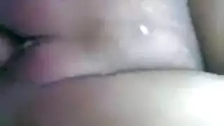 يمينية بزازها كبيرة تتناك