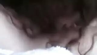 أخوات غير شقيقات في احتكاك مهبلي قوي وفرك البظر إكس إكس إكس