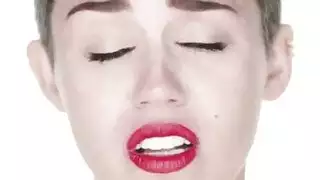 بي بي دبليو ذات أثداء كبيرة في عصابة جنسية مع قذف داخلي