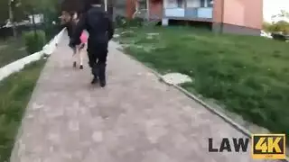 حفلة نيك متطرفة: حركات ثلاثية عدوانية