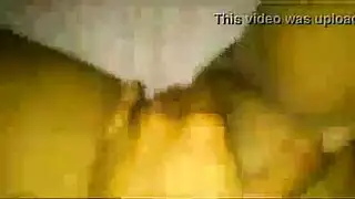 العاهرة جيسي مالكوفا تدعو صديقًا لأخذ قضيب زوجها الأسود السميك