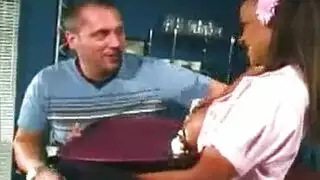 عاهرة كرتونية بنيك مزدوج