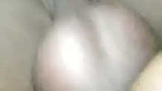 صديق الطفولة يتحول إلى نجم إباحي