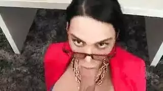 جوك طالب علم كبير الثدي اليابانية