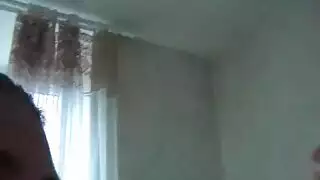 بنت تنتاك من أجل المال
