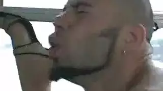 سكس قاسي قوي على الملا في متنزه عام و الناس تتفر ج وتعجب