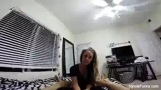 جنس ثلاثي عنيف مع نيكول أنيستون تئن مثل عاهرة