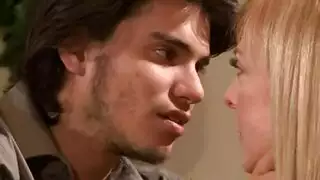 المحرم العائلي انكسر سكس قاسي مع امرأة خبيرة