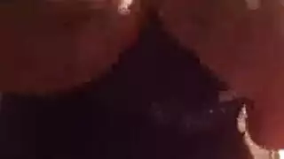 حورية عراقية في جلسة استمناء صريحة تركز على الثدي