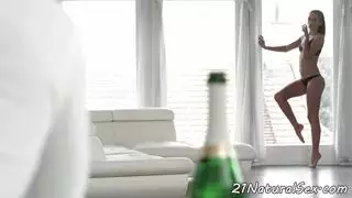 لقد خدعتيني طيزي لا تتحمل