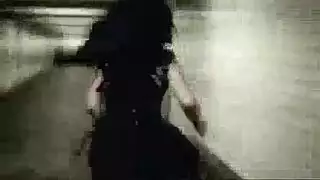 زوجة ناضجة تأخذ قضيب أسود عميق بداخلها