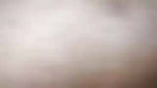 حفرة شرقية مشعرة مليئة بالسائل المنوي