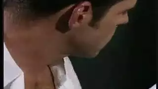 أفغانية ممتلئة في فيلم إباحي صريح