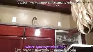 أرامل مثيرة في علاقة جنسية جماعية إكس إكس إكس